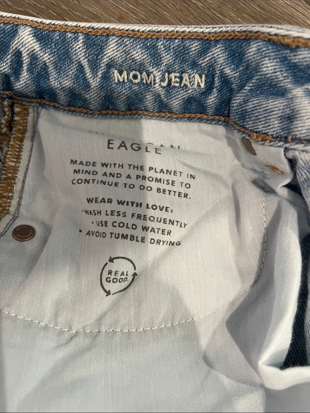 American Eagle Outfitters Mom Jeans - Picture 4 of 5
